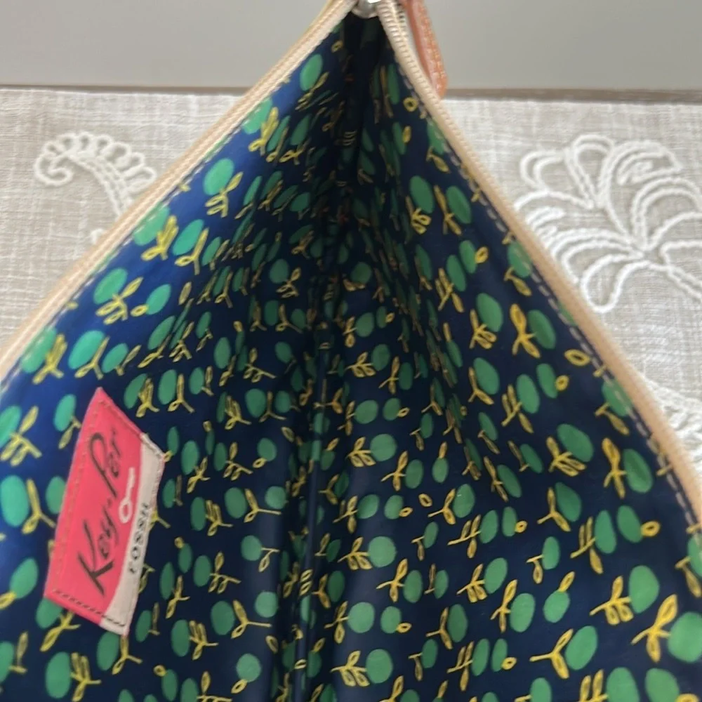 Fossil Key-Per Floral Patterned  Case/pouch